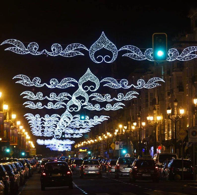 White Swirl Street Light Canopy — TM008