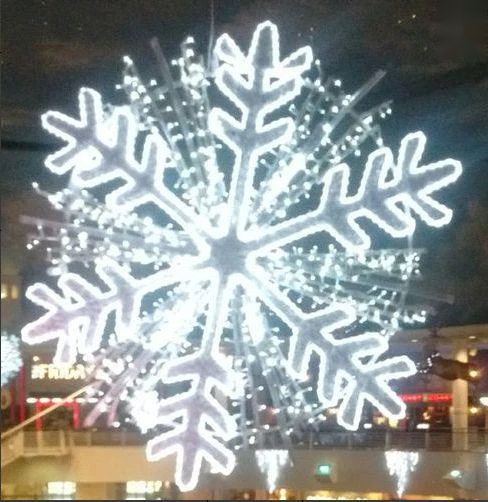 White Branching Snowflake Light Sculpture — DP019